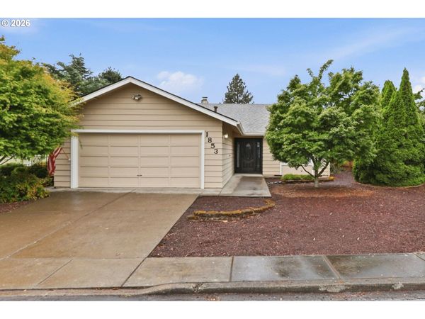 1853 WOODSTOCK NW CIR, Salem, OR 97304