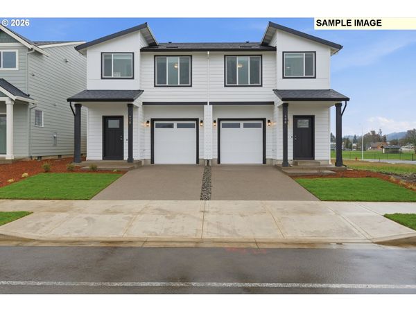 688 S 5th ST, Carlton, OR 97111