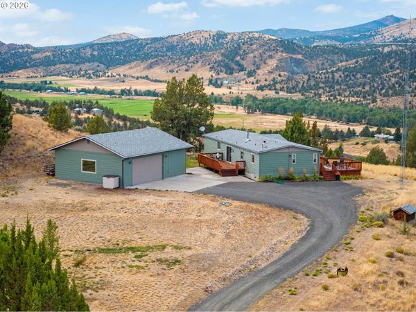 27671 BUMPY RD, John Day, OR 97845