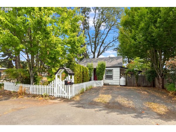 88159 4TH ST, Veneta, OR 97487