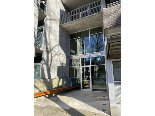 1234 SW 18TH AVE, Unit 301, Portland, OR 97205