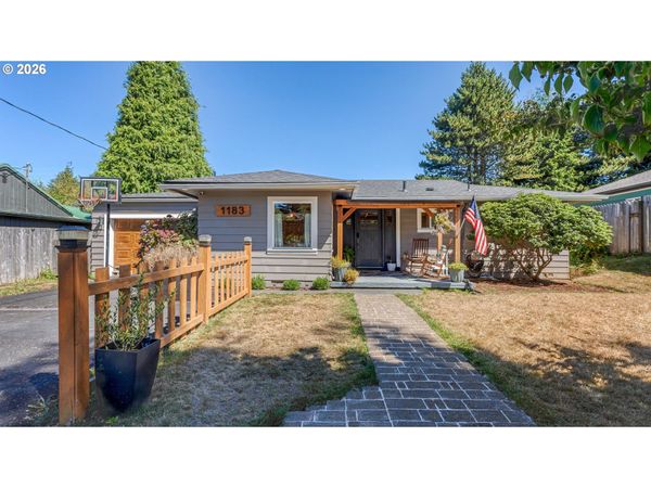 1183 OCEAN TER, Coos Bay, OR 97420