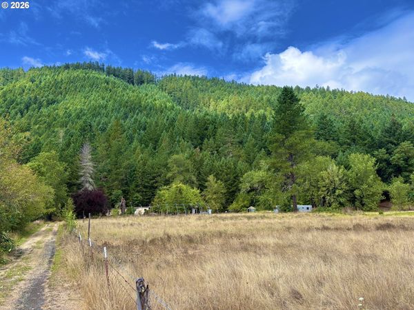 5184 UPPER COW CREEK RD, Azalea, OR 97410