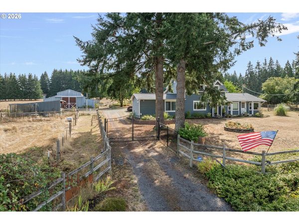 30166 S GRAYS HILL RD, Colton, OR 97017