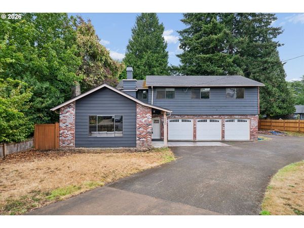 9886 SE 42ND AVE, Milwaukie, OR 97222