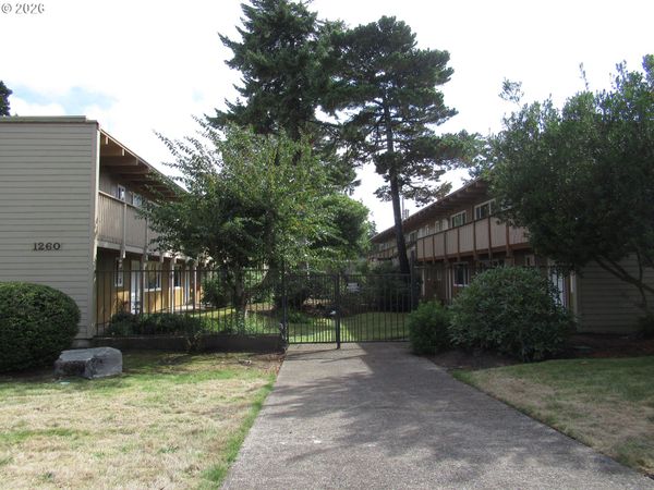 1260 10TH ST, Unit 6, Florence, OR 97439