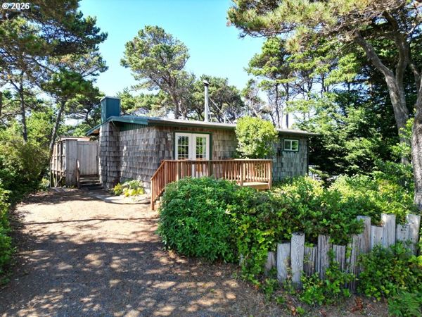 88216 2ND AVE, Florence, OR 97439