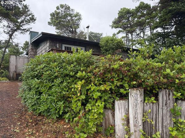 88216 2ND AVE, Florence, OR 97439