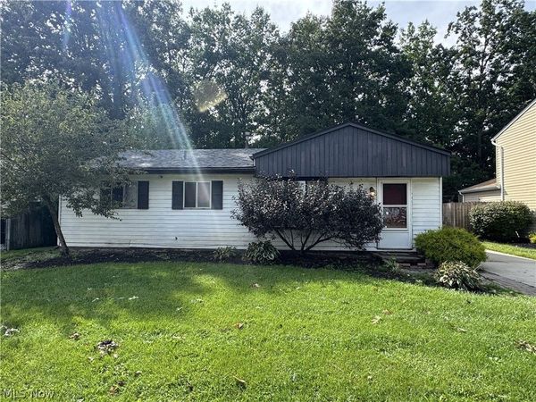 371 Trailwood Drive , Painesville, OH 44077