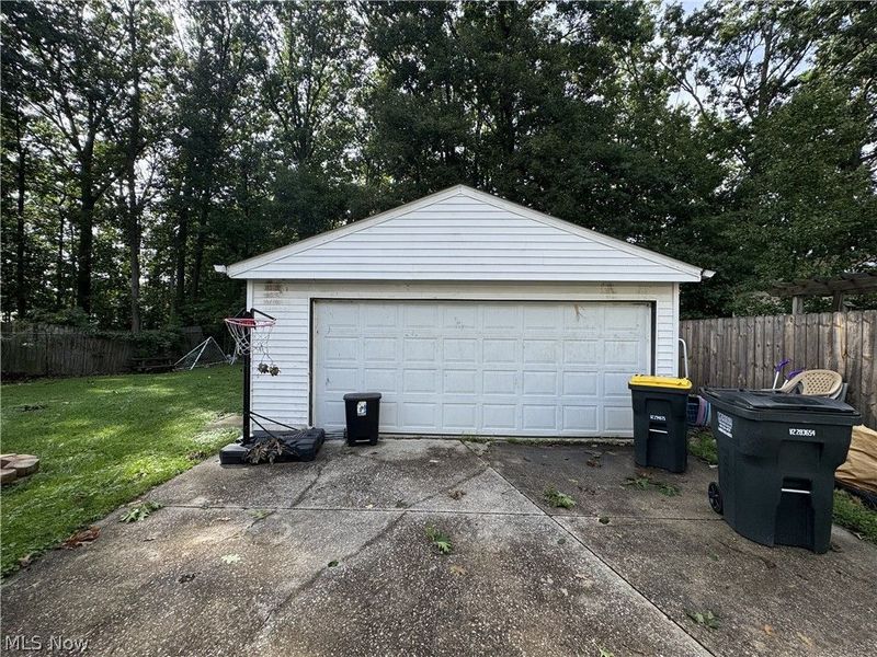 371 Trailwood Drive, Painesville, OH 44077 Photo 4