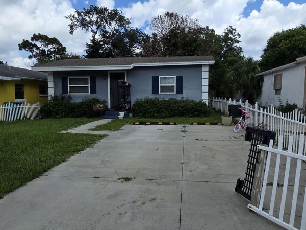 520 Ryoland Street , Melbourne, FL 32901