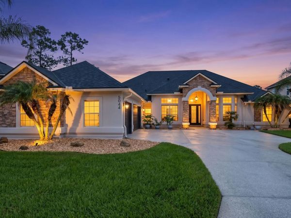 5044 Blackhawk Dr, St Johns, FL 32259