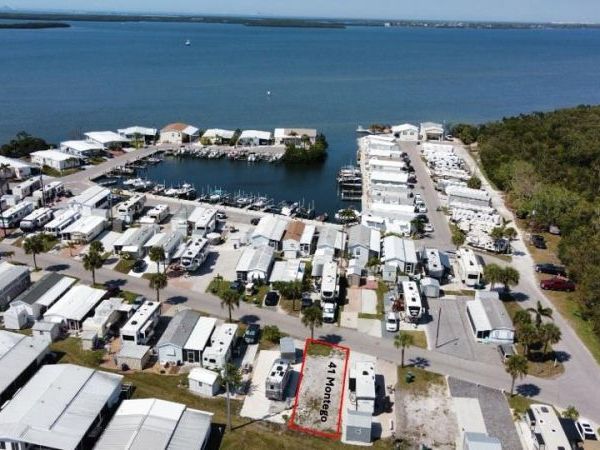 41 MONTEGO DRIVE , PALMETTO, FL 34221