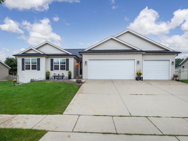 867 Hain Road, Edgerton, WI 53534