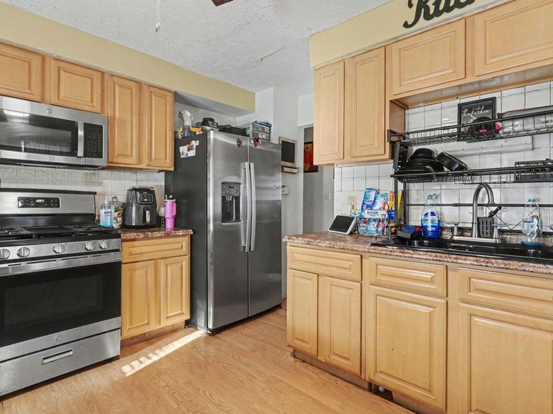 1844 Kelton Avenue , Columbus, OH 43207 Photo 3