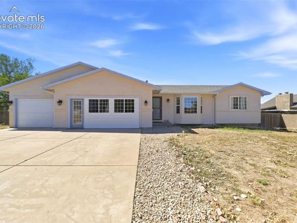 458 W Lookout Drive, Pueblo West, CO 81007