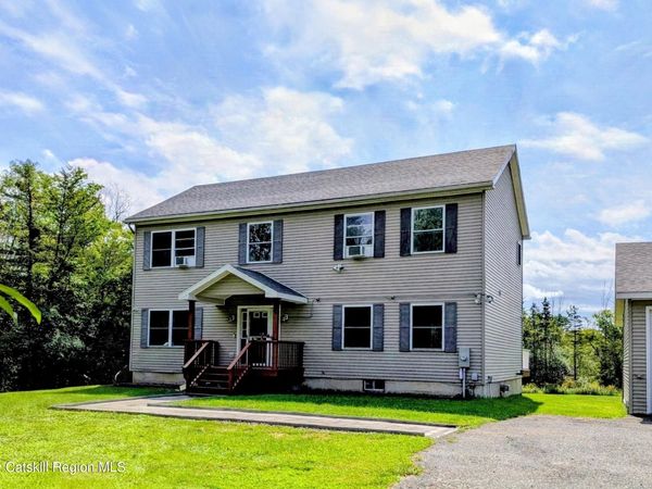 6612 Bickle Lane, Hudson, NY 12534