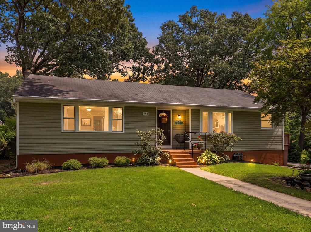 243 12TH, PASADENA, MD 21122