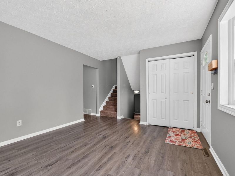 3548 Hines Road , Columbus, OH 43230 Photo 8