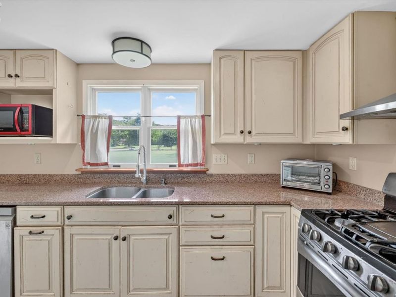 1210 Put In Bay Road, Put in Bay, OH 43456 Photo 15