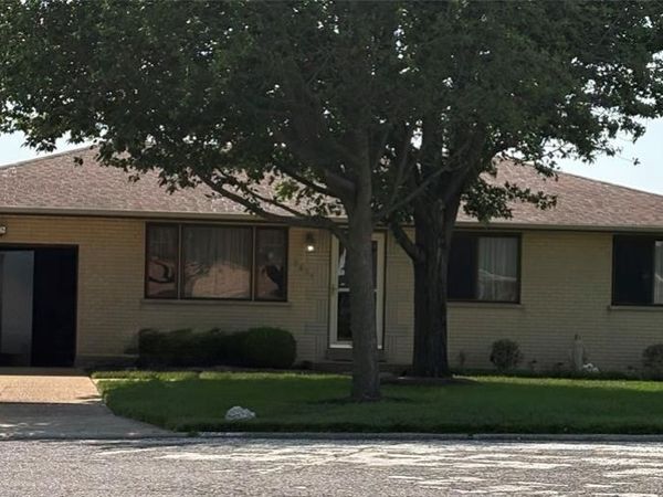 9834 Las Vegas Drive, St Louis, MO 63126