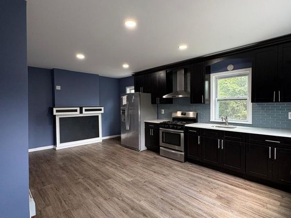 Bay Shore, NY 11706