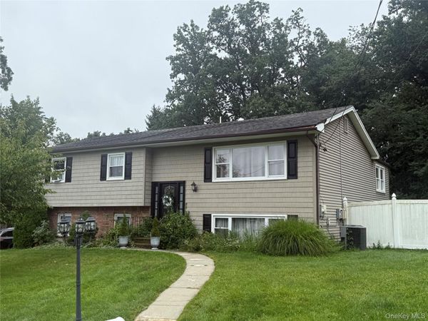 136 Orchid Drive, Pearl River, NY 10965