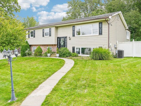 136 Orchid Drive, Pearl River, NY 10965