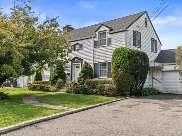 136 Wilmot Circle , Scarsdale, NY 10583