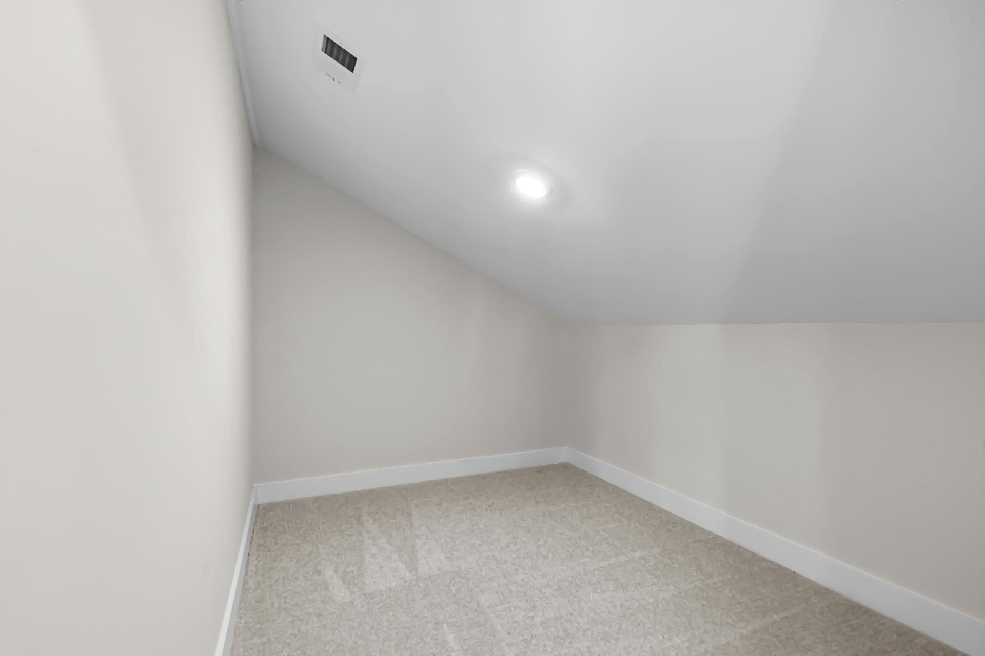 2740 Summer Breeze Ln  Photo 37