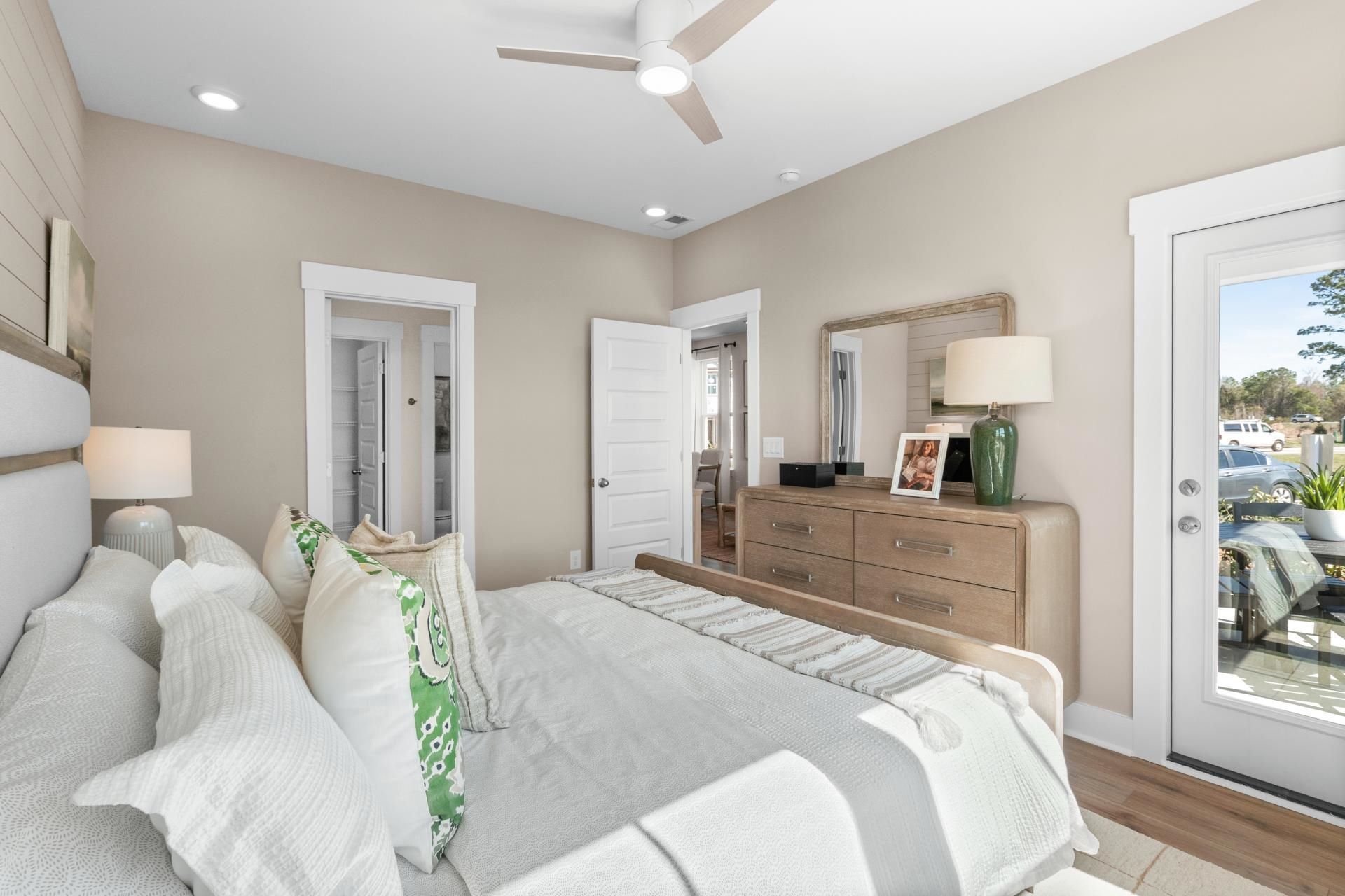 2744 Summer Breeze Ln  Photo 21