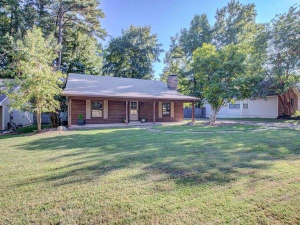 5 Suwannee Cove , Maumelle, AR 72113