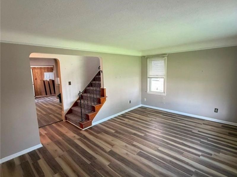 13708 Woodward Boulevard, Garfield Heights, OH 44125 Photo 11