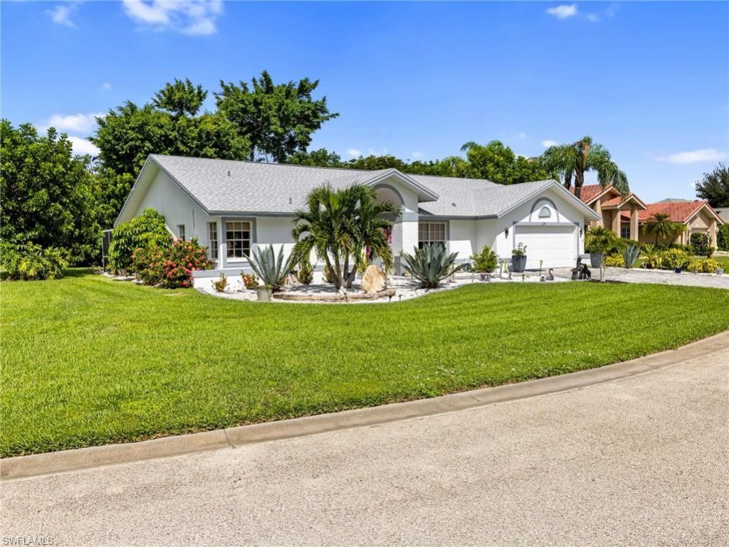 22690 Island Lakes Dr , Estero, FL 33928 Photo