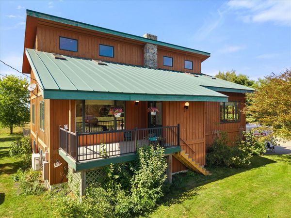 75 Arnold Lane, Palermo, ME 04354