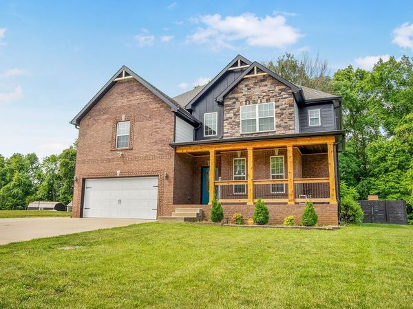 3552 Aurora Dr , Clarksville, TN 37040
