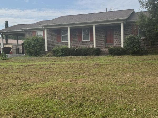 214 River Dr , McMinnville, TN 37110