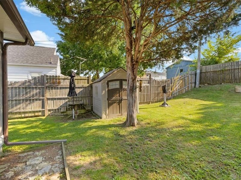 2502 Springmont Avenue, Dayton, OH 45420 Photo 30