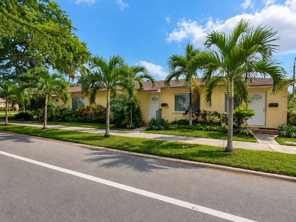 1220 S 20TH Avenue, Hollywood, FL 33020
