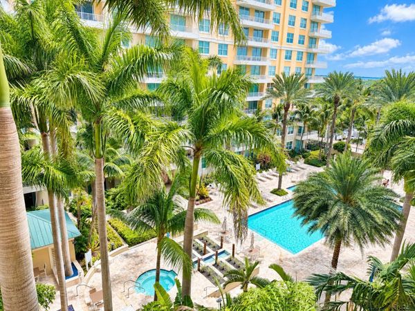 625 Casa Loma Boulevard, Unit 609, Boynton Beach, FL 33435