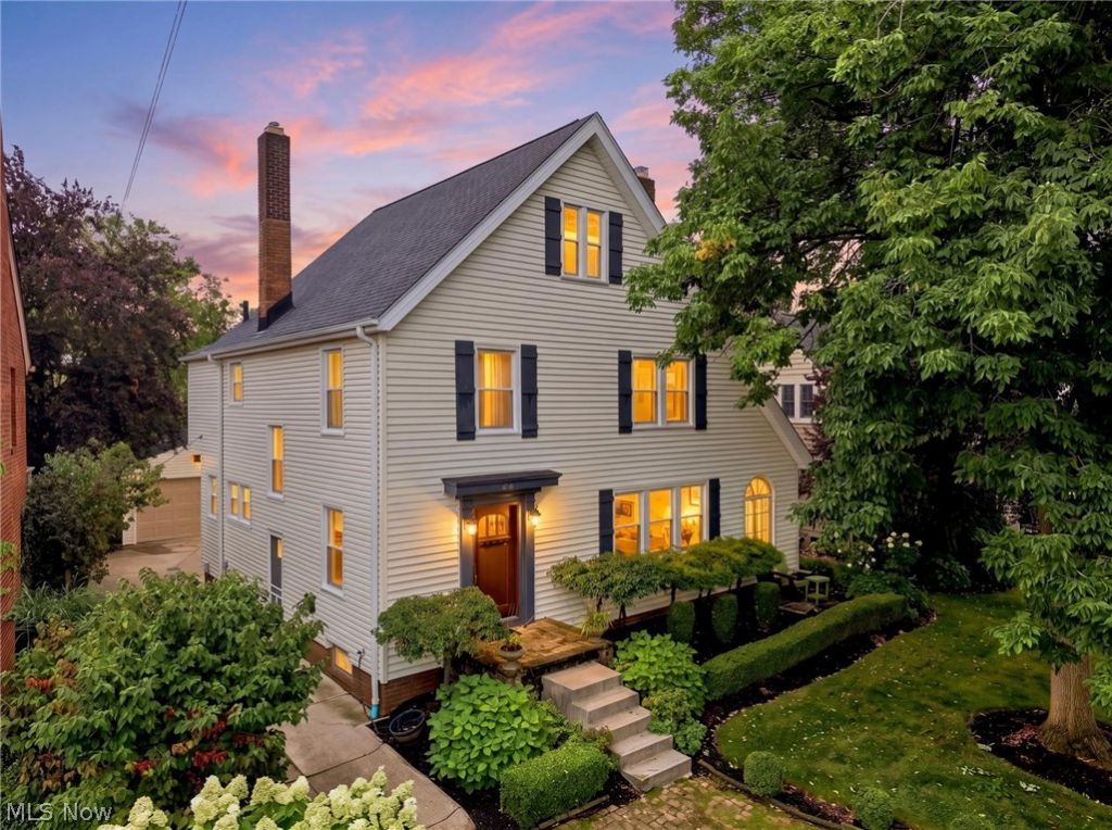 285 Argyle Road , Rocky River, OH 44116