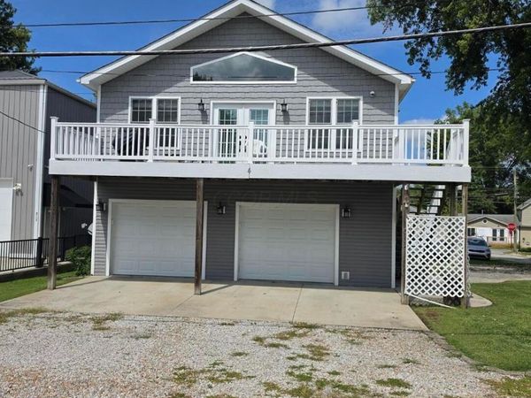 4 Rosebraugh Circle E, Buckeye Lake, OH 43008