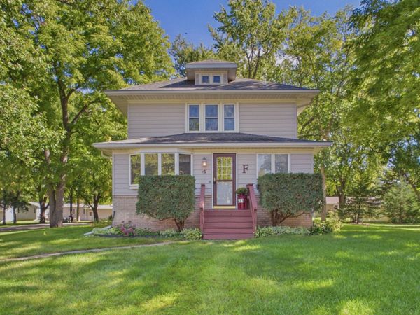 411 7th Street E, Hector, MN 55342