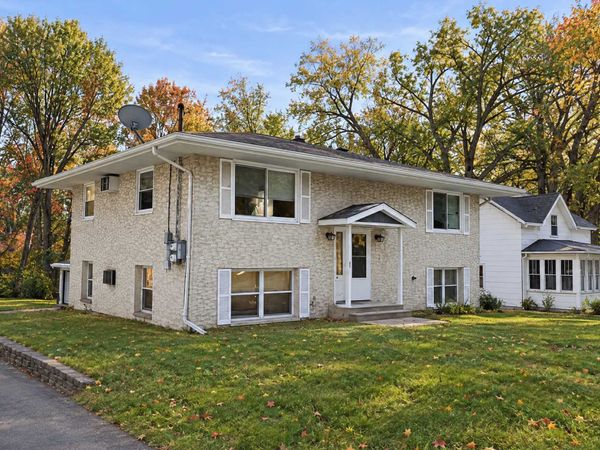 380 Larpenteur Avenue E, Saint Paul, MN 55117