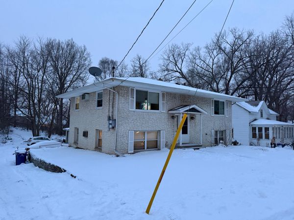 380 Larpenteur Avenue E, Saint Paul, MN 55117