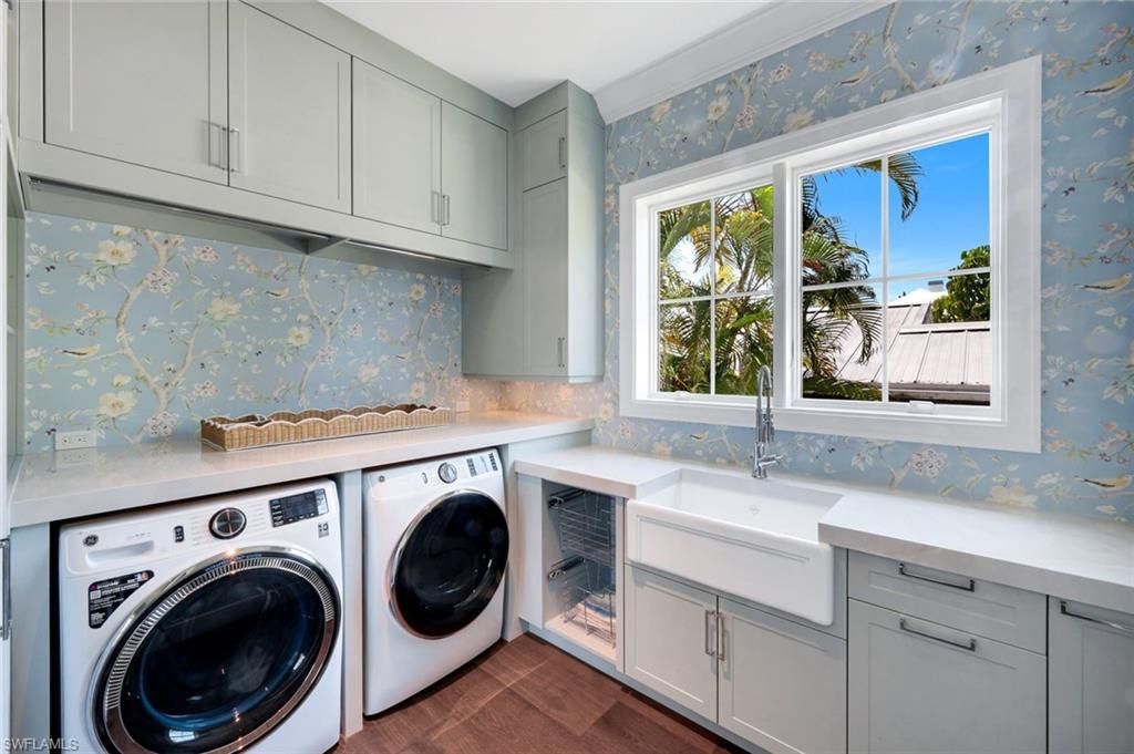 1690 Chesapeake Ave , Naples, FL 34102 Photo