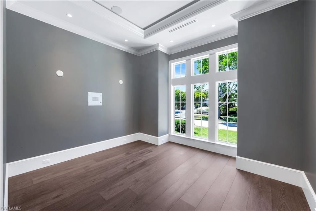 1690 Chesapeake Ave , Naples, FL 34102 Photo