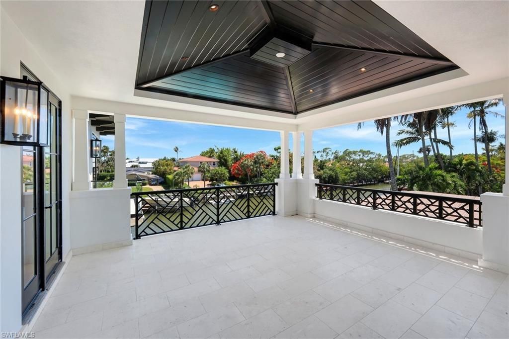 1690 Chesapeake Ave , Naples, FL 34102 Photo
