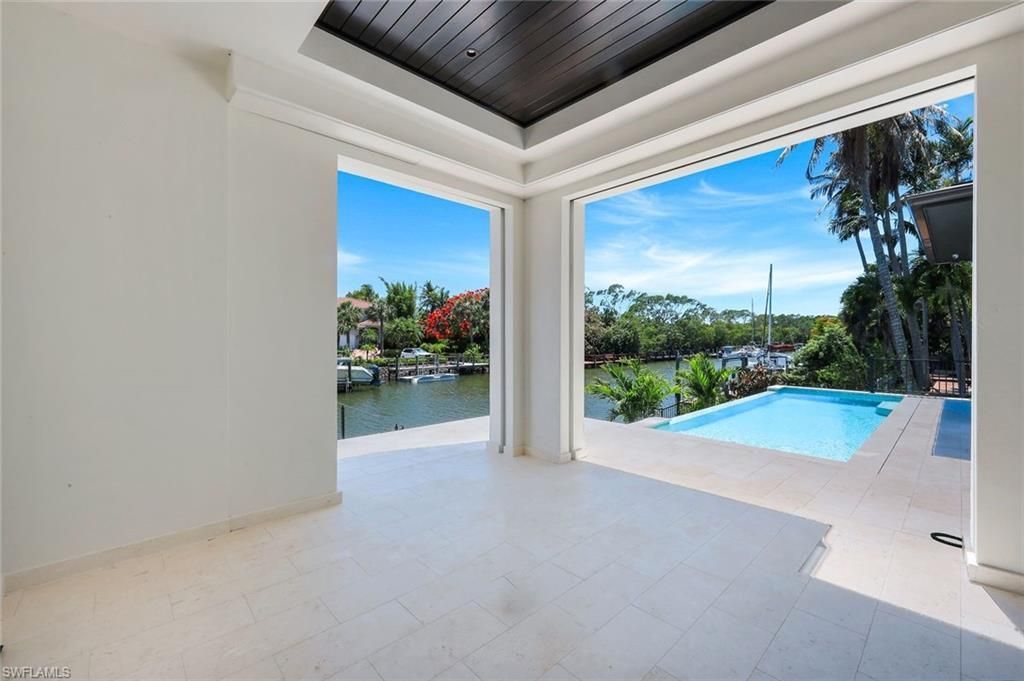 1690 Chesapeake Ave , Naples, FL 34102 Photo