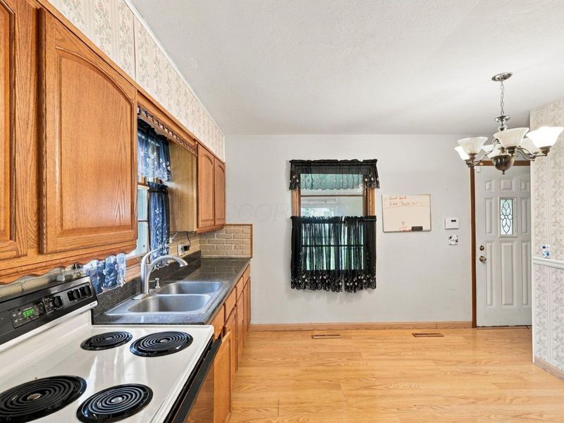 1280 Marble Drive, Columbus, OH 43227 Photo 9